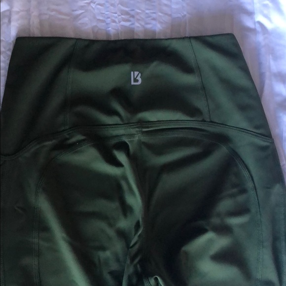 Buffbunny Ferrari Leggings 💚 - Picture 4 of 5